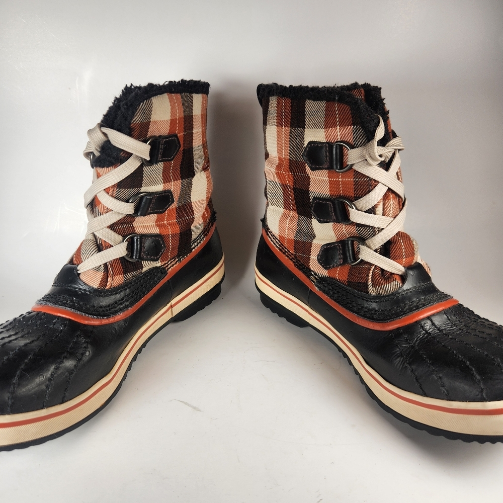 SOREL Tivoli Kids Boot Size 3 Plaid Red Black Leather Snow Outdoor Rubber Sole - Picture 3 of 12
